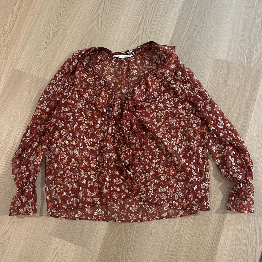 Zara Floral ruffle blouse